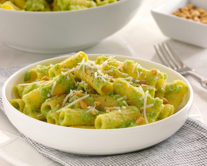 http://bef.launchpaddev.com/wp-content/uploads/2014/01/Broccoli-Pesto-over-Corn-Pasta-720x576.jpg